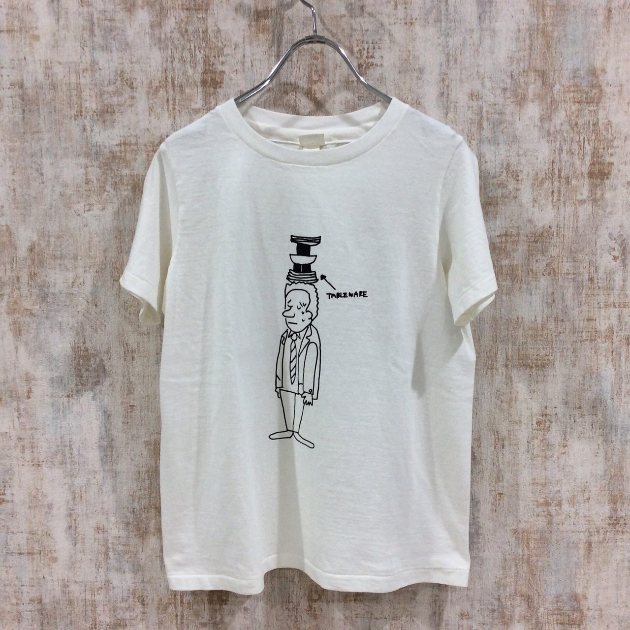 YAECAのシンプルなプリントＴシャツ