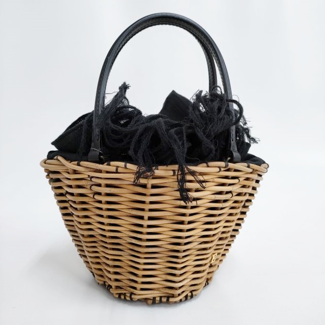 ebagosのランプシェード型HIRAMEITA かごバッグ